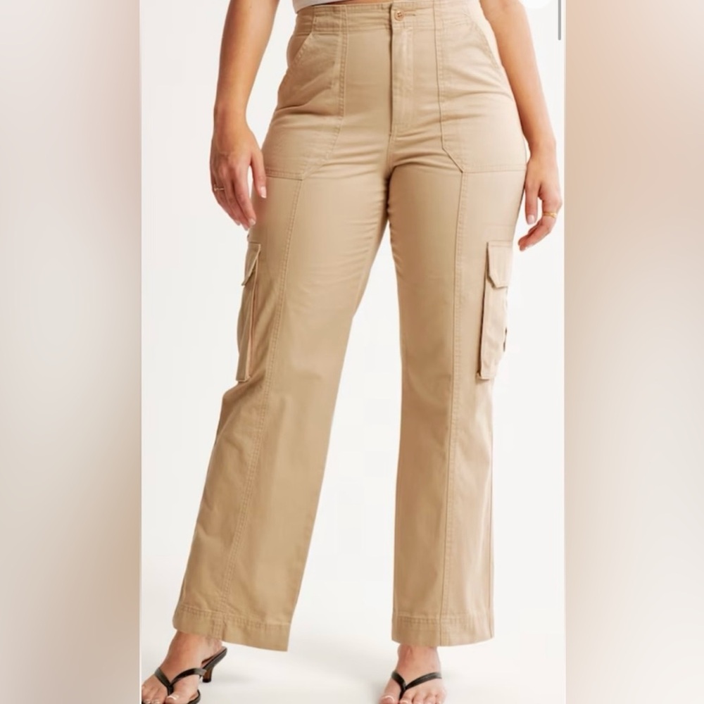 Abercrombie & Fitch Light Brown Relaxed Cargo Pant